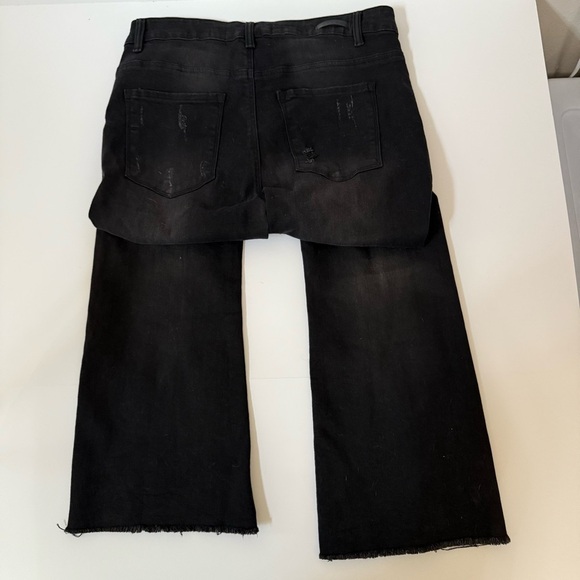 Risen Black Distressed Wide Leg Crop Raw Hem Plus Size Jeans 1X - Picture 6 of 10